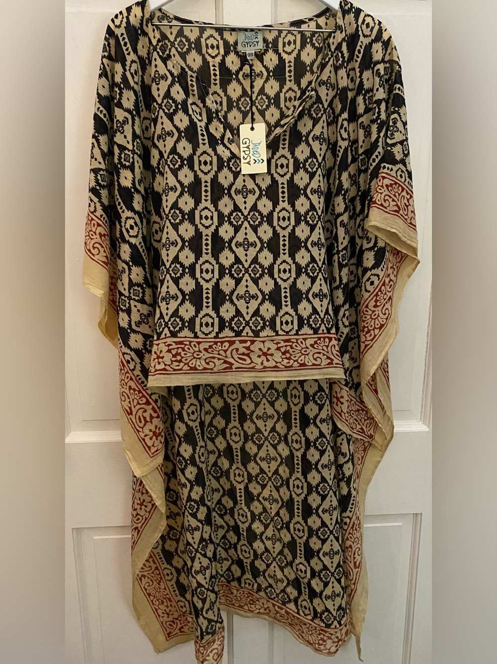 Jaded Gypsy black & Cream Kimono O/S